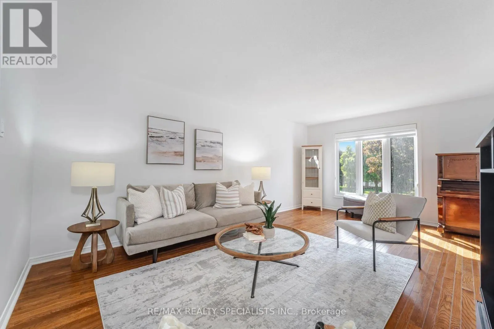 15 VALEWOOD DRIVE