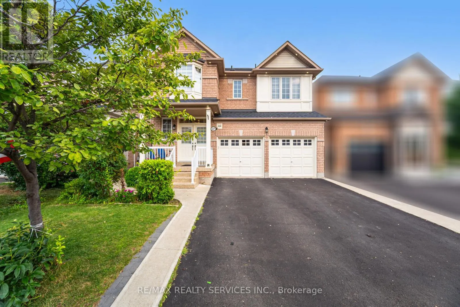 27 HARDGATE CRESCENT
