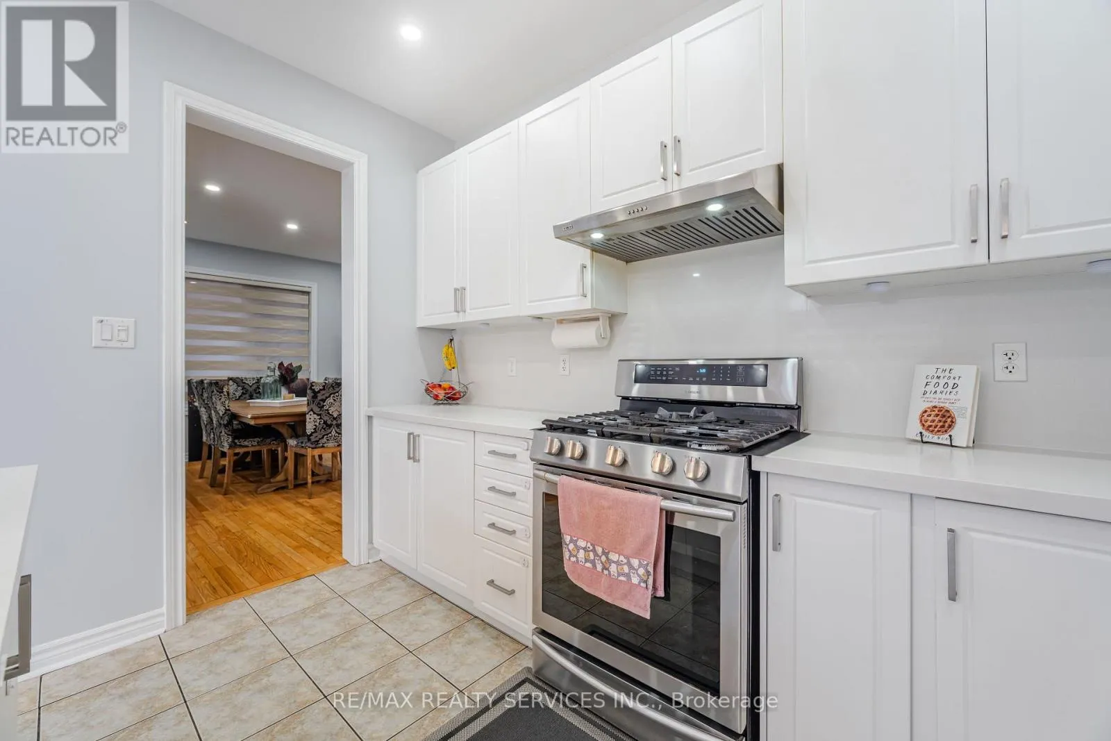 27 HARDGATE CRESCENT