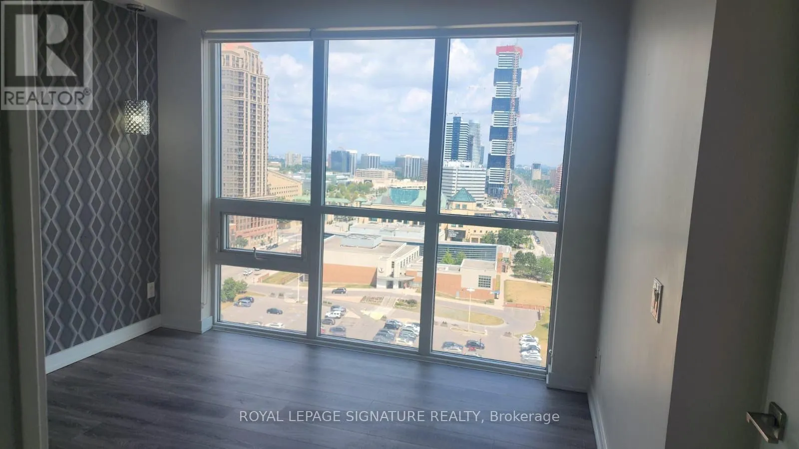 1407 - 4011 BRICKSTONE MEWS