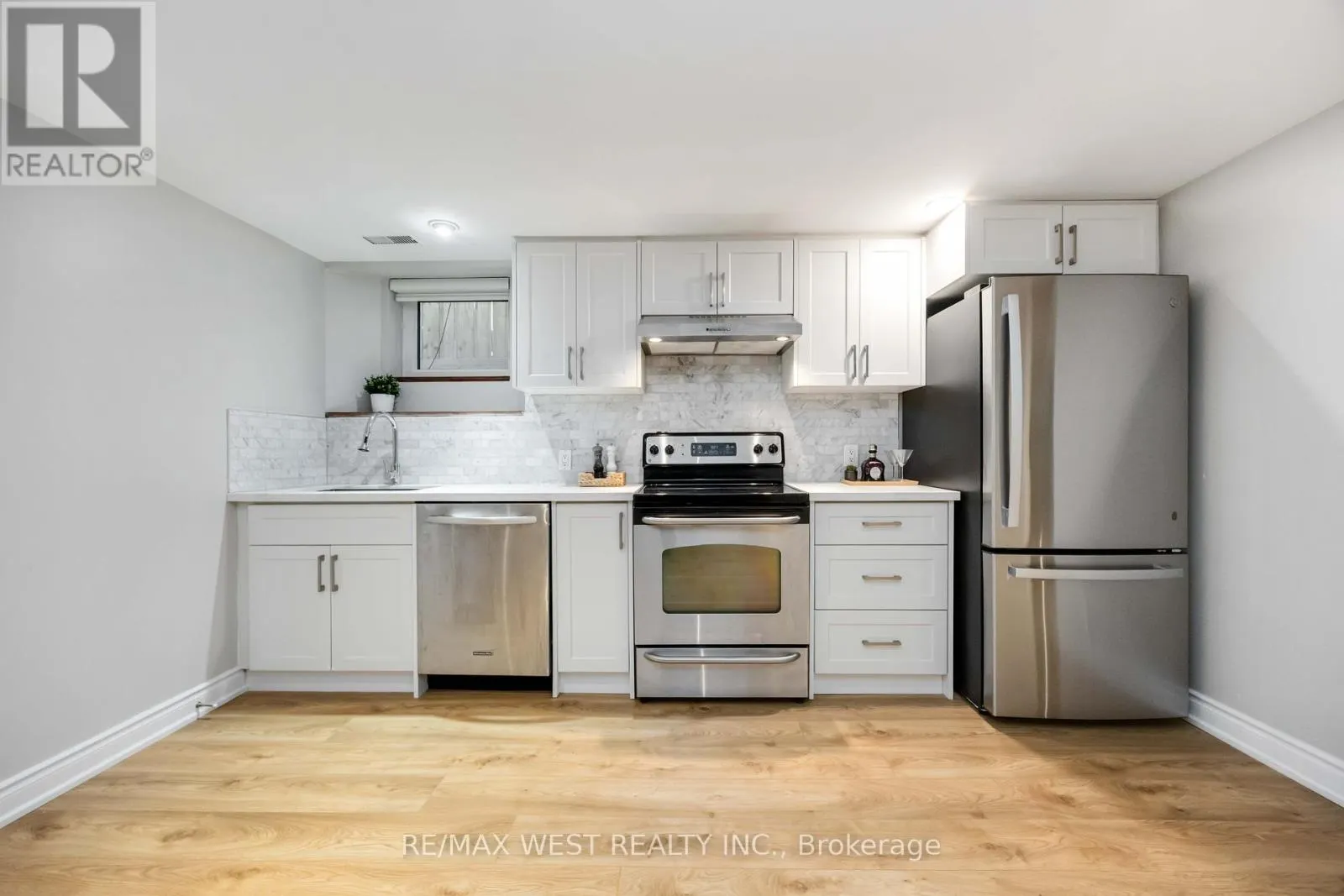 80 THIRTY NINTH STREET