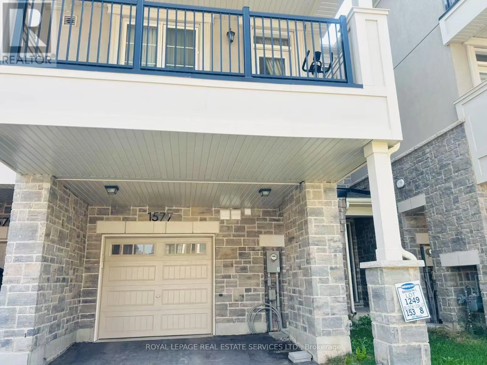 1577 MOIRA CRESCENT