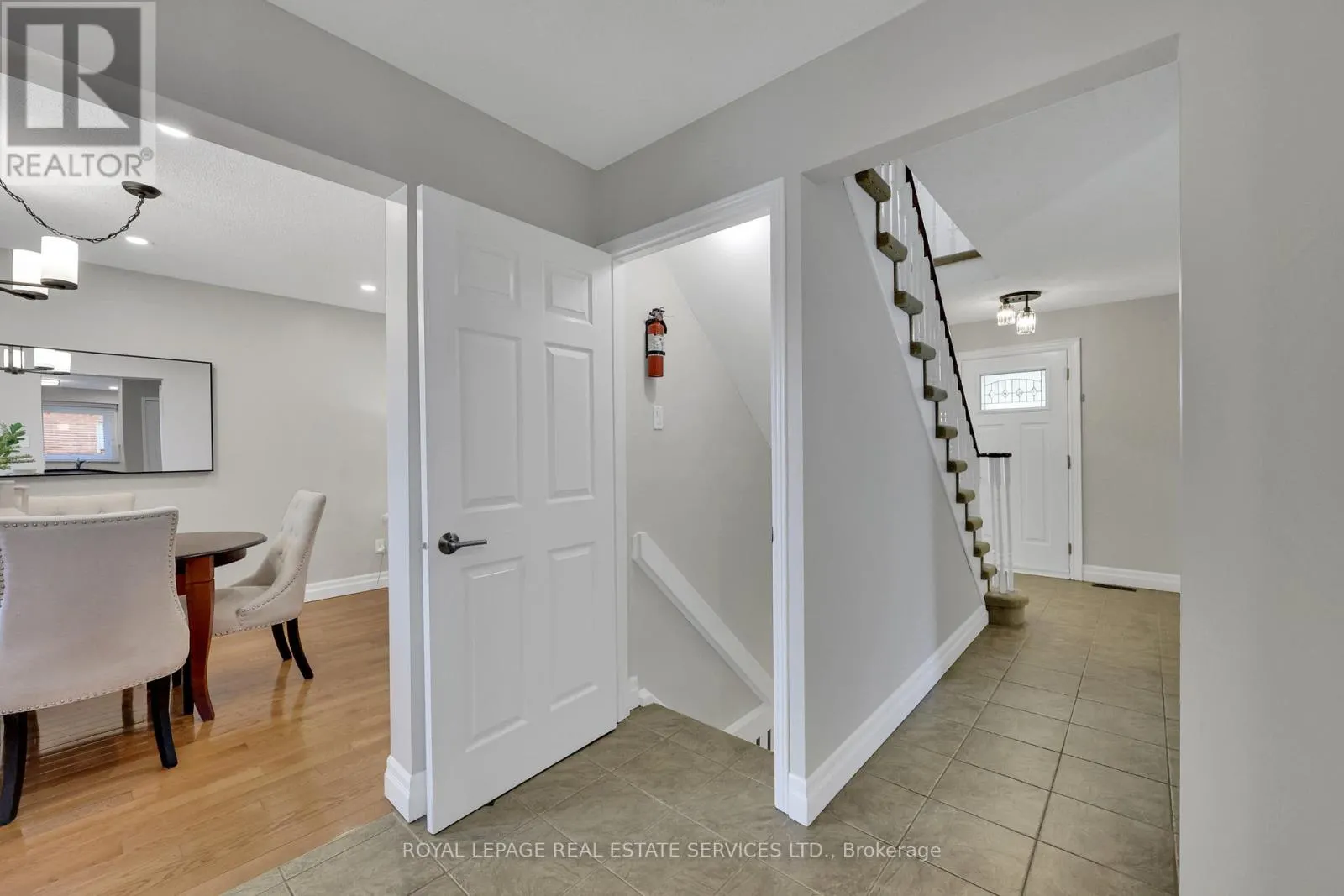 1062 GLENBROOK AVENUE