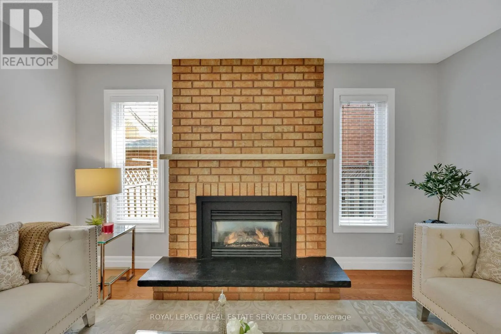 1062 GLENBROOK AVENUE