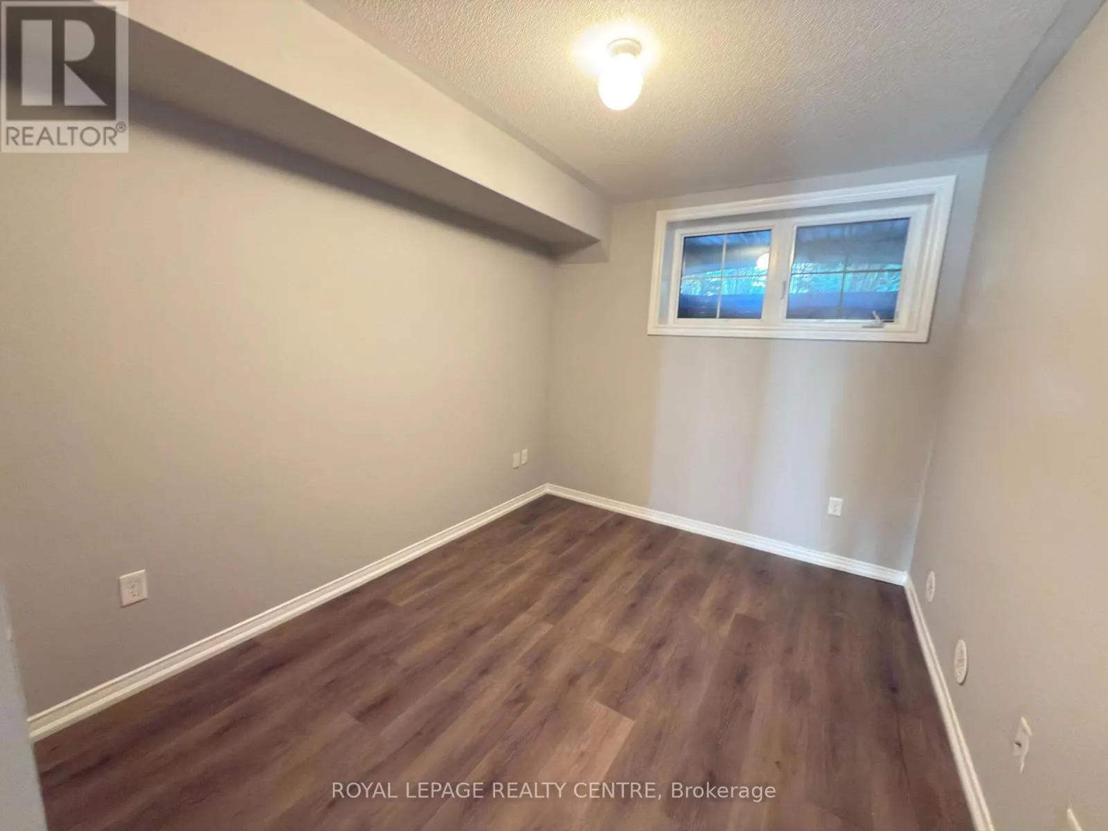 19 - 2472 POST ROAD
