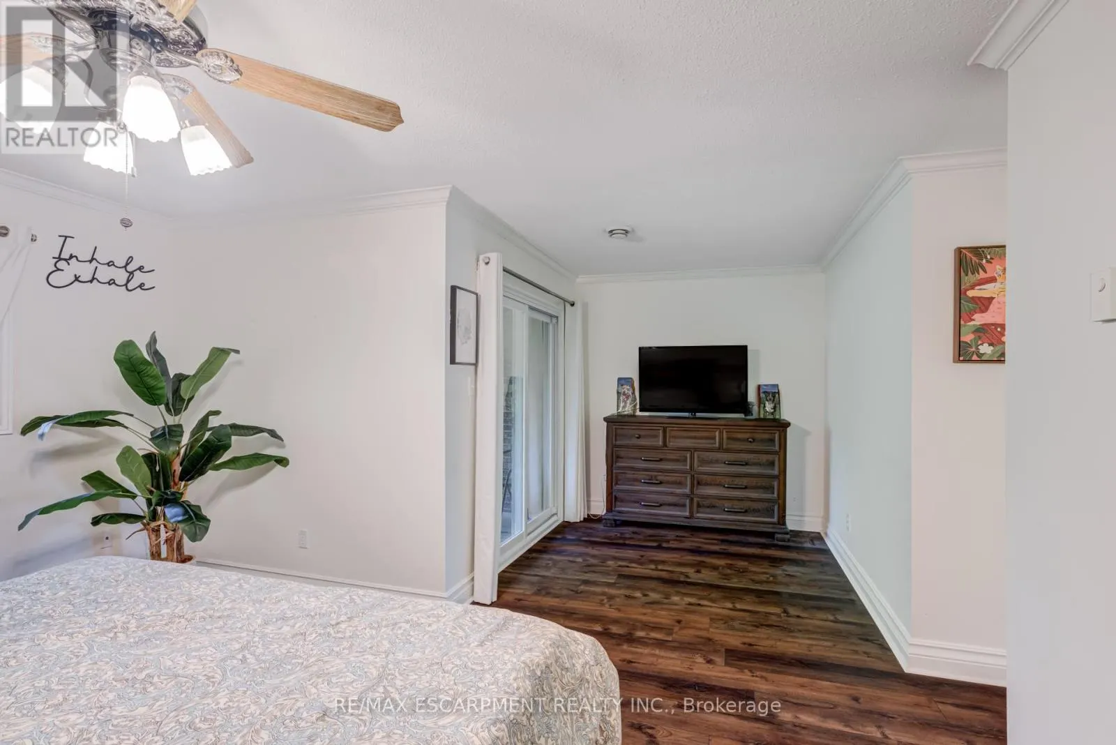 5 - 1560 KERNS ROAD