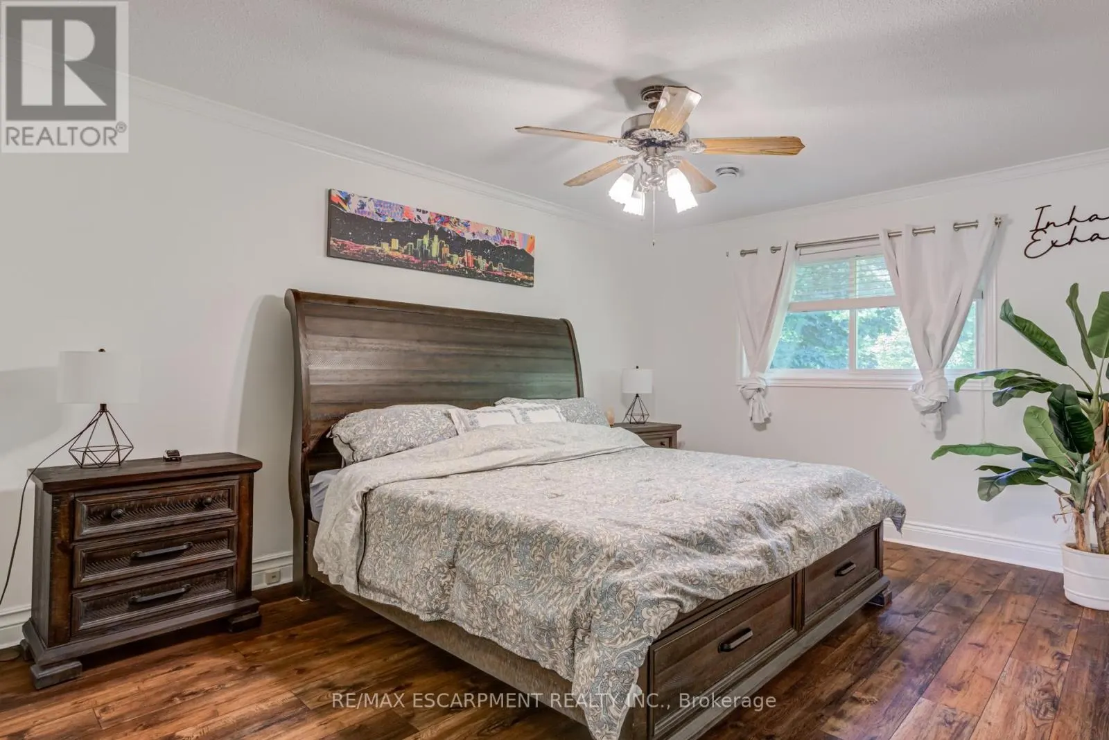 5 - 1560 KERNS ROAD