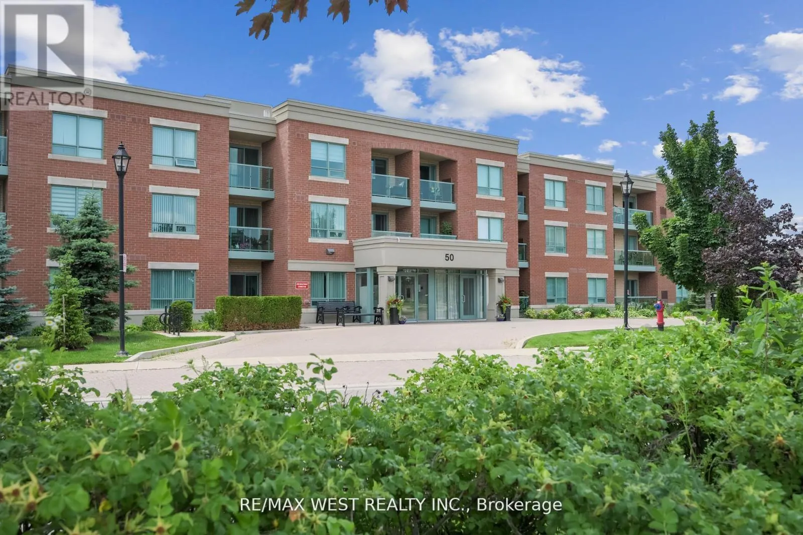 117 - 50 VIA ROSEDALE