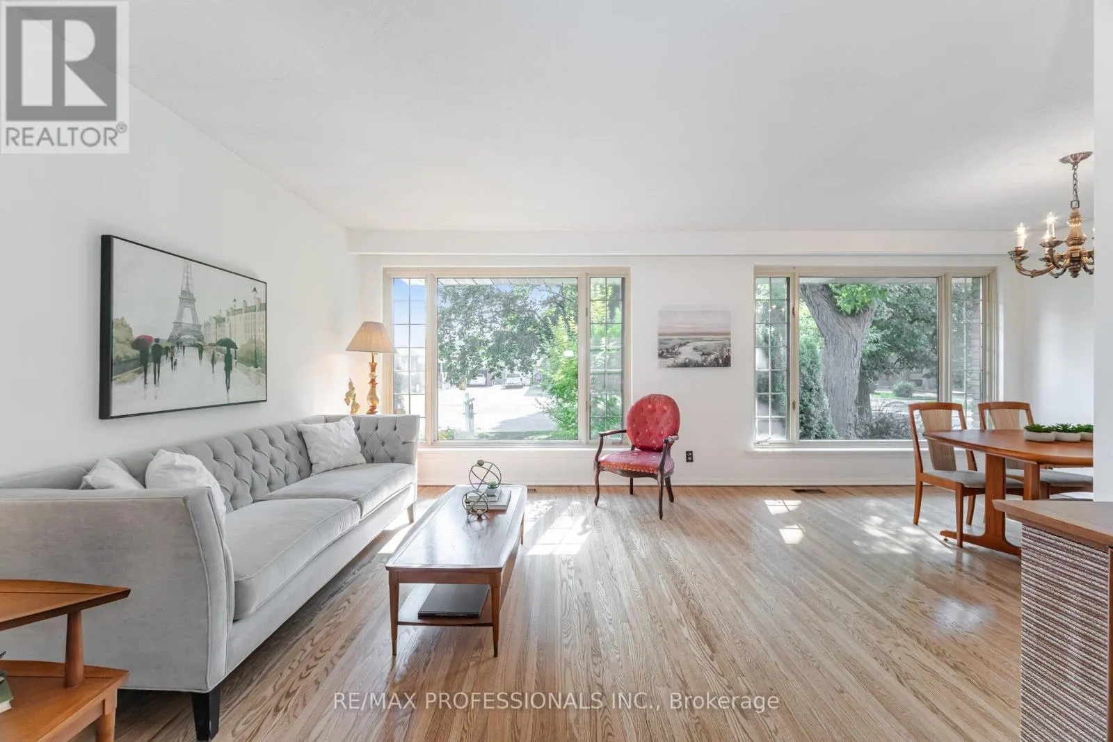 6 TAPLEY DRIVE