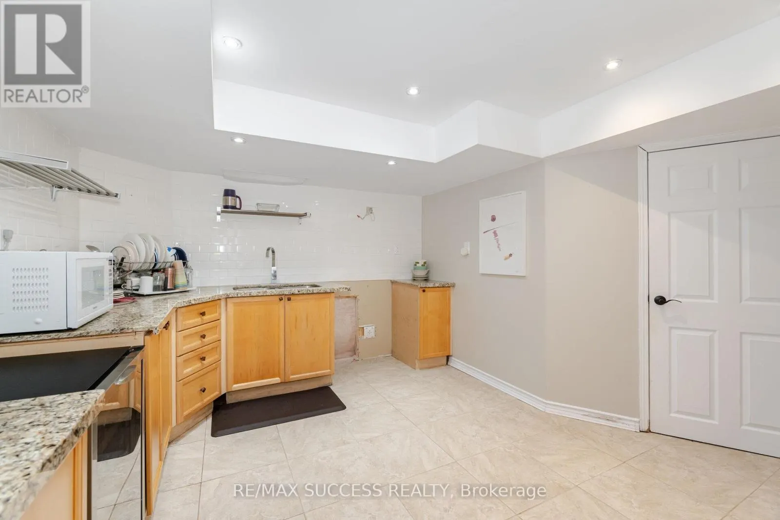 19 SAWSTON CIRCLE