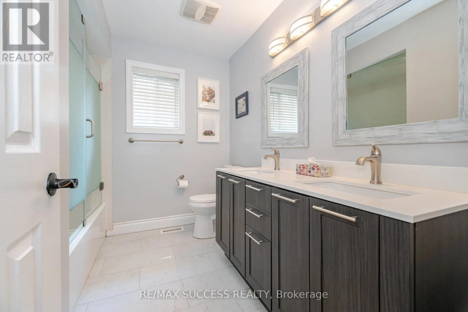 19 SAWSTON CIRCLE