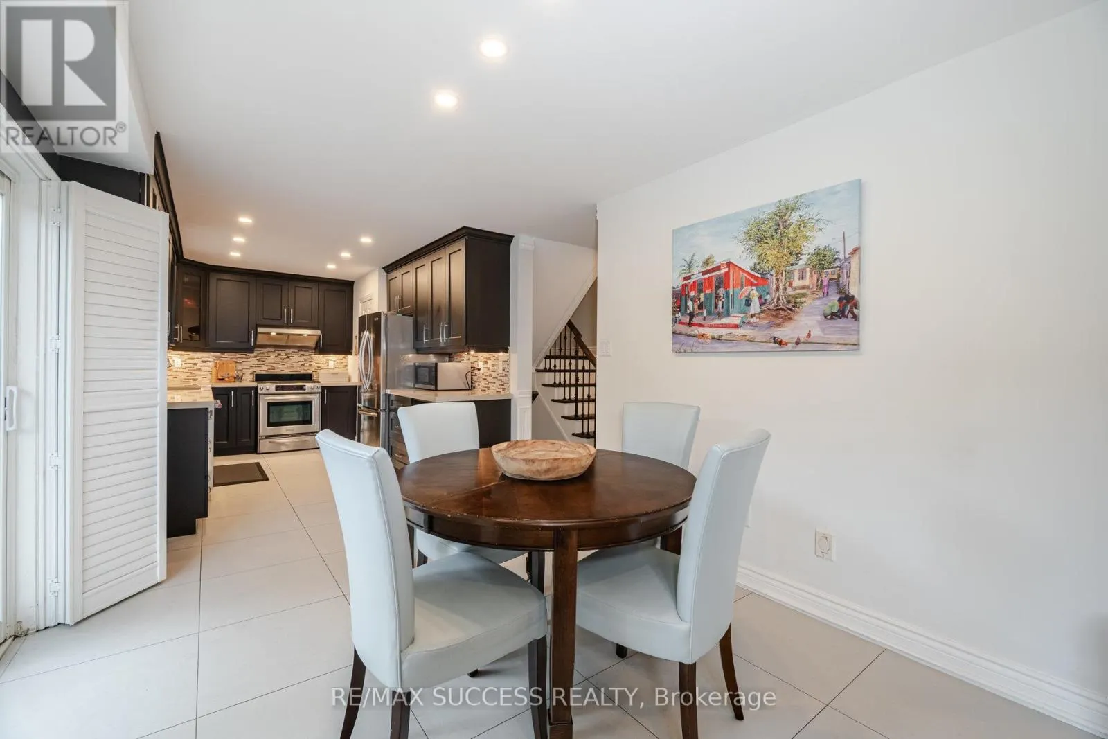 19 SAWSTON CIRCLE