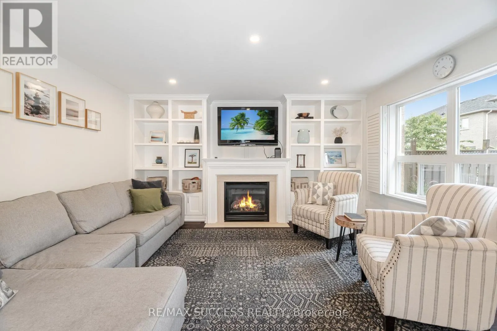 19 SAWSTON CIRCLE