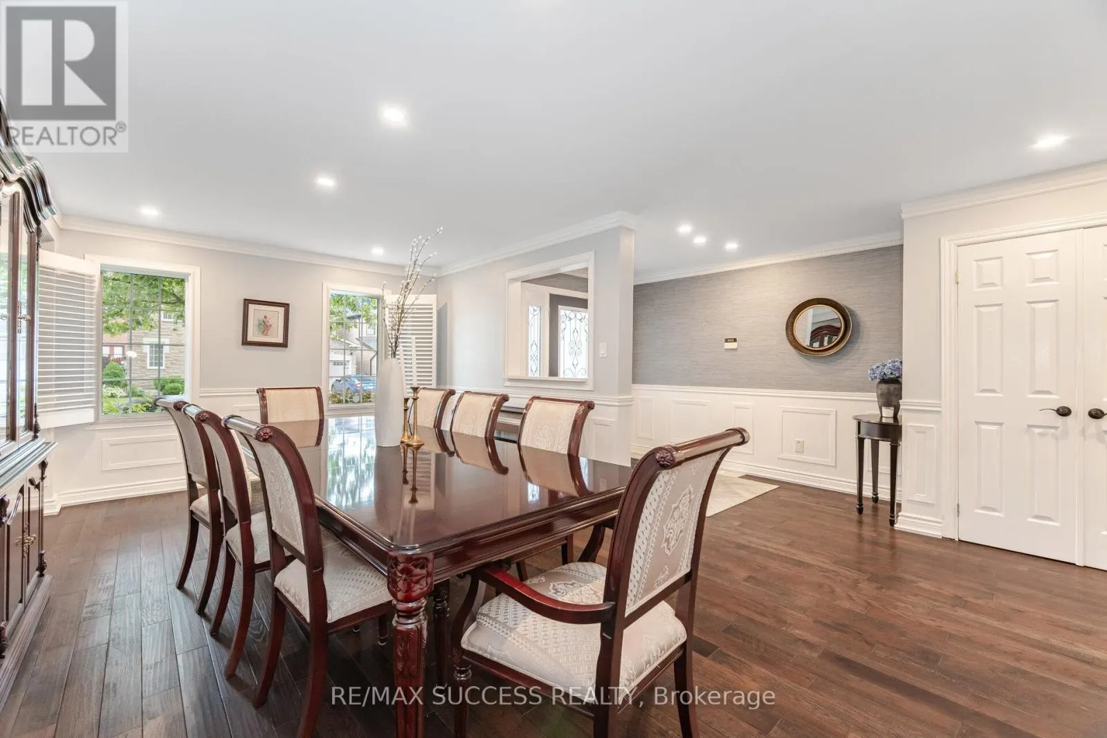 19 SAWSTON CIRCLE