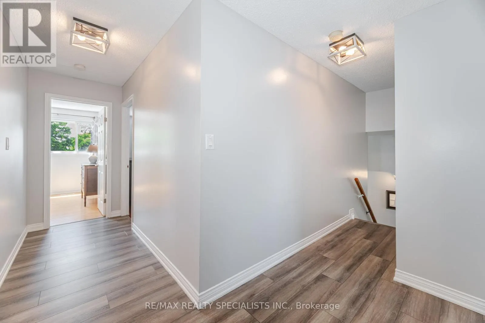 325 KINGSVIEW DRIVE