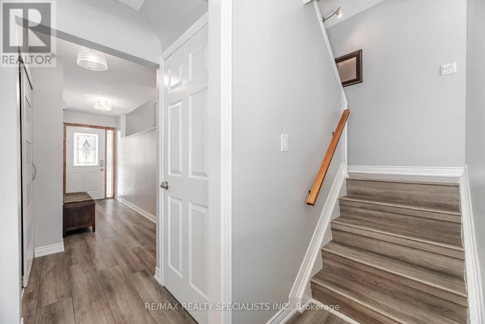 325 KINGSVIEW DRIVE