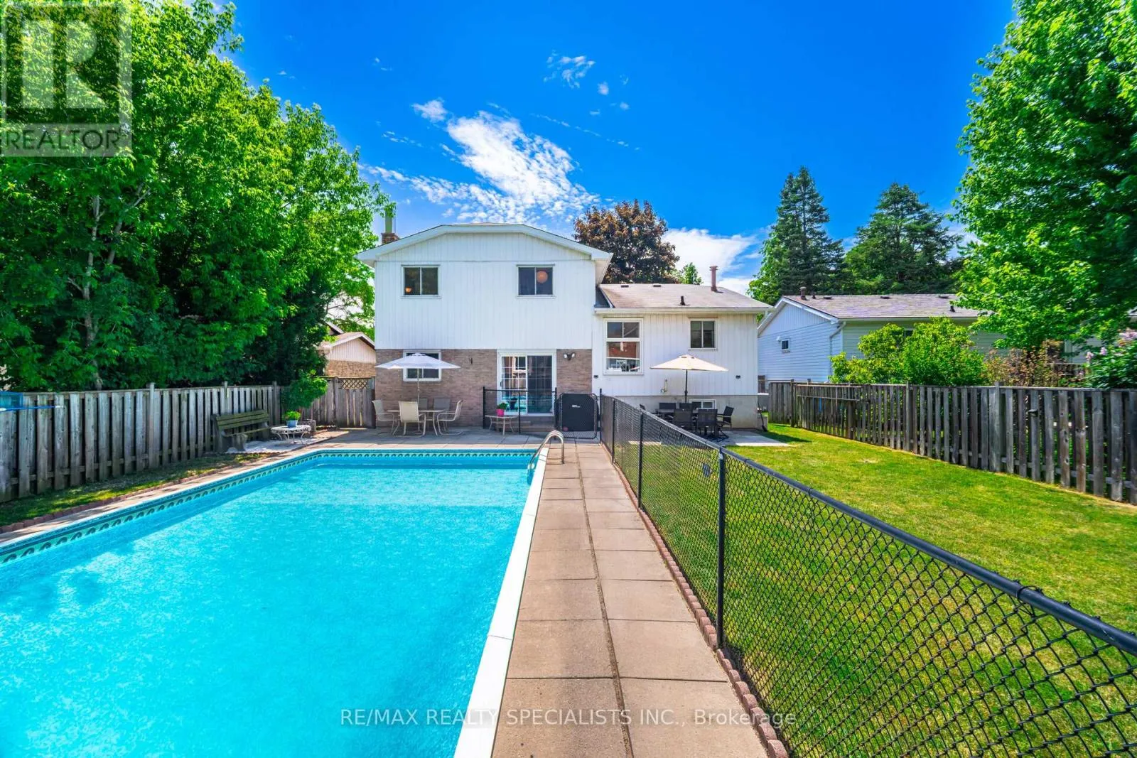 325 KINGSVIEW DRIVE