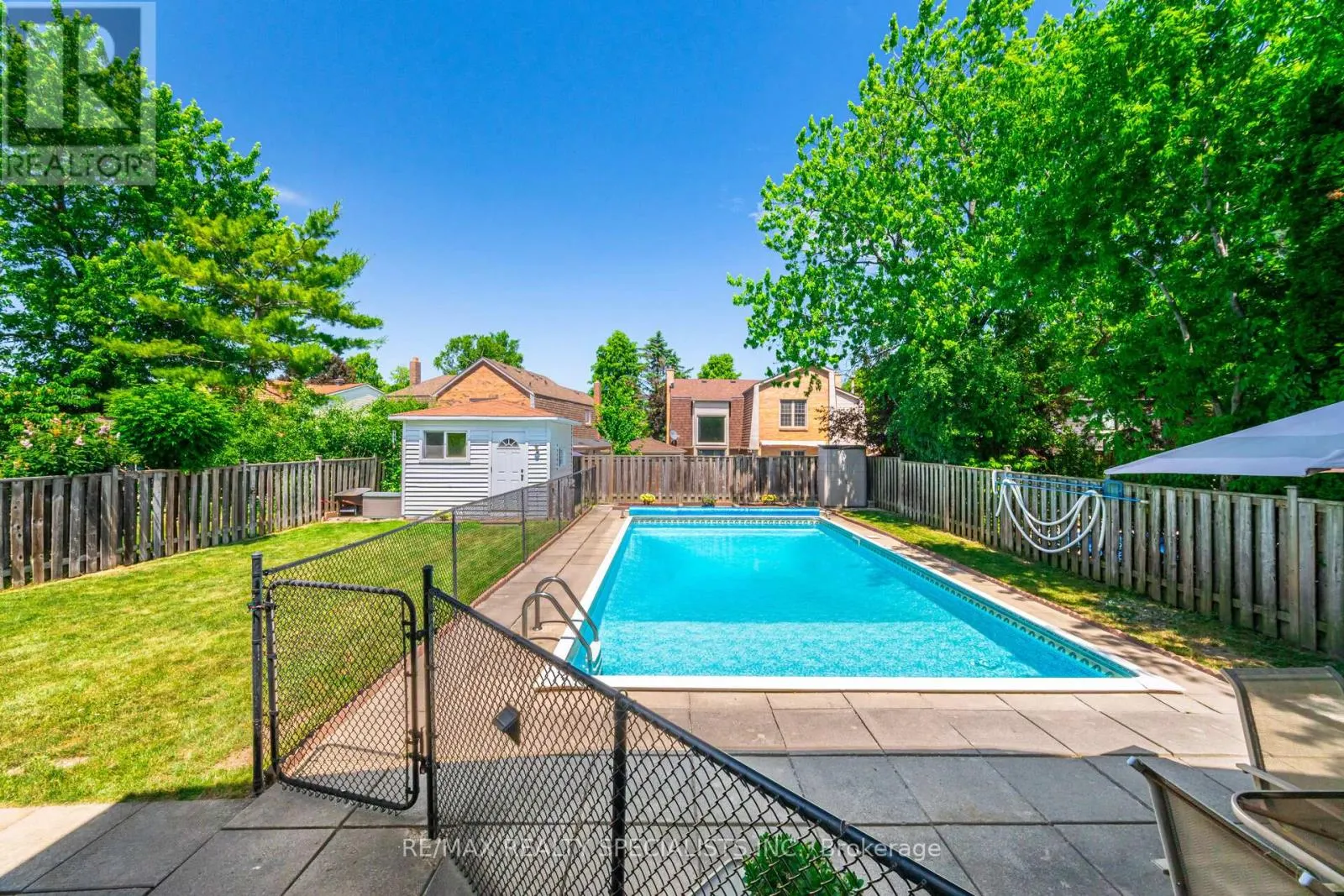 325 KINGSVIEW DRIVE
