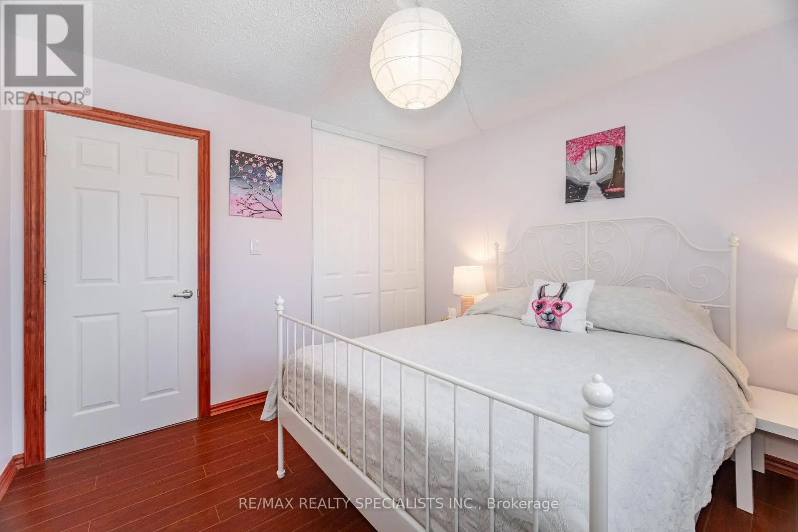 325 KINGSVIEW DRIVE