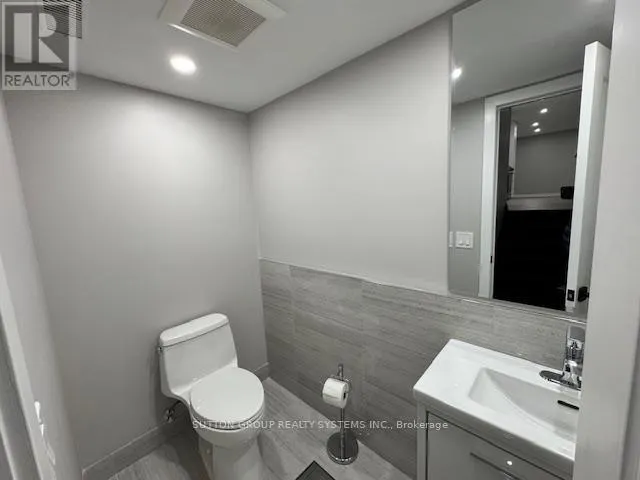 LOWER - 4425 CURIA CRESCENT