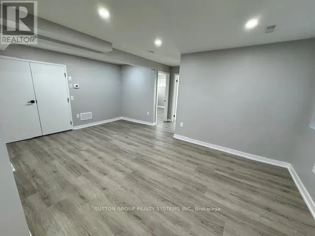 LOWER - 4425 CURIA CRESCENT