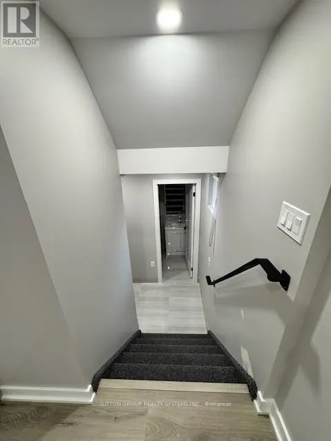 LOWER - 4425 CURIA CRESCENT
