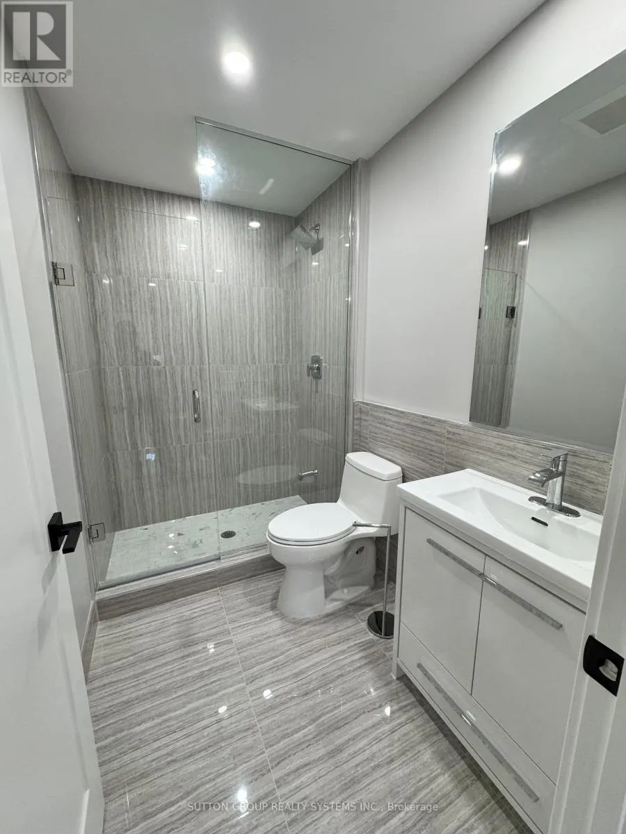 LOWER - 4425 CURIA CRESCENT