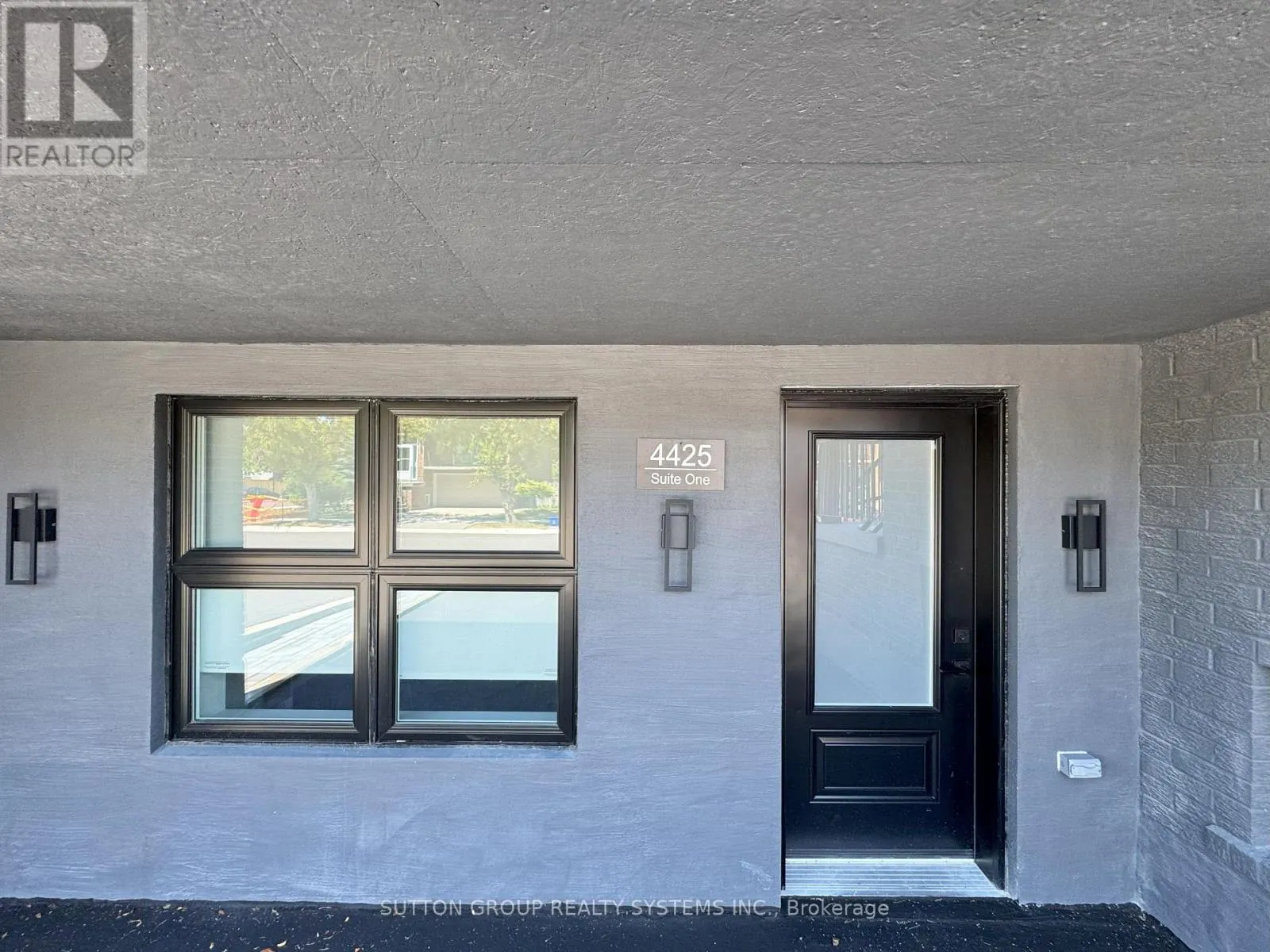 LOWER - 4425 CURIA CRESCENT