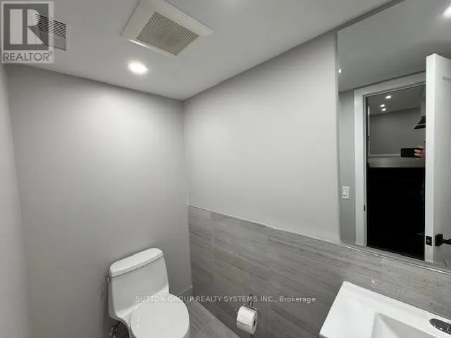 LOWER - 4425 CURIA CRESCENT