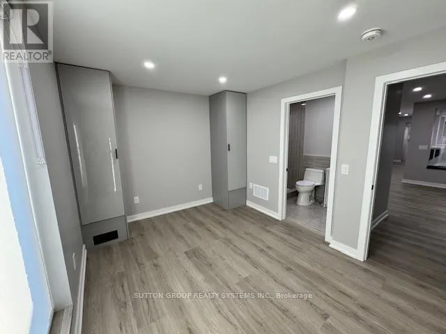 LOWER - 4425 CURIA CRESCENT