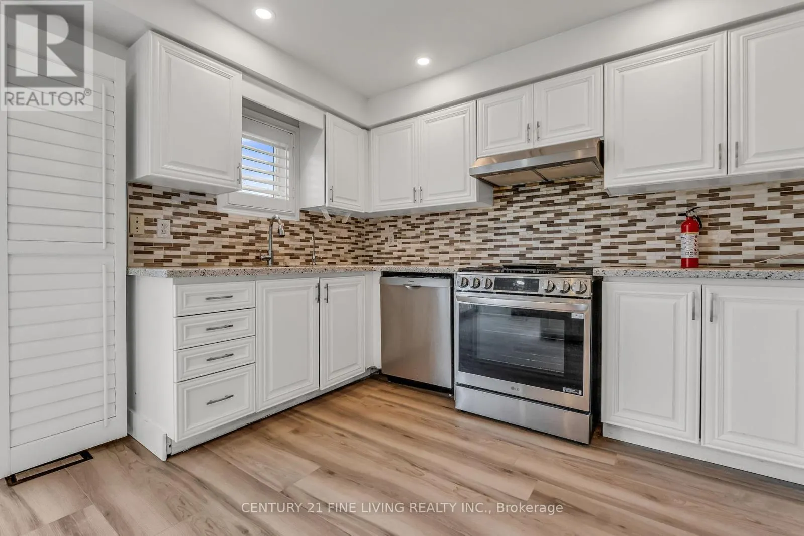 6571 ALDERWOOD TRAIL