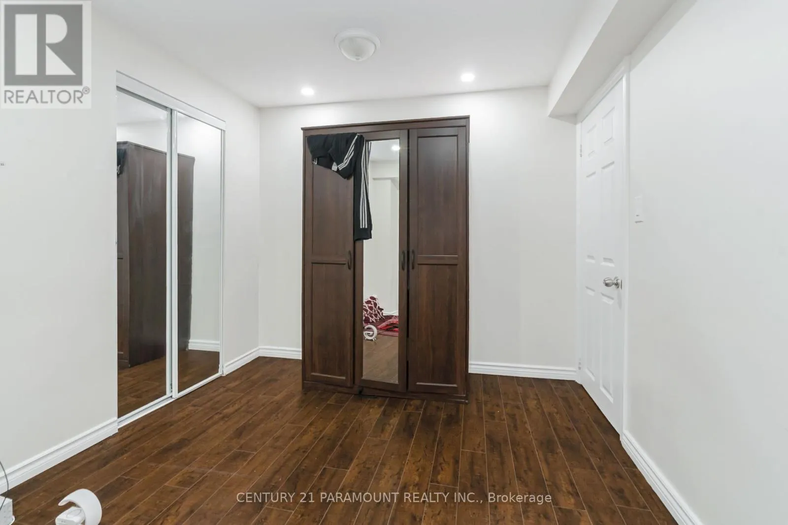 39 FENCHURCH DRIVE