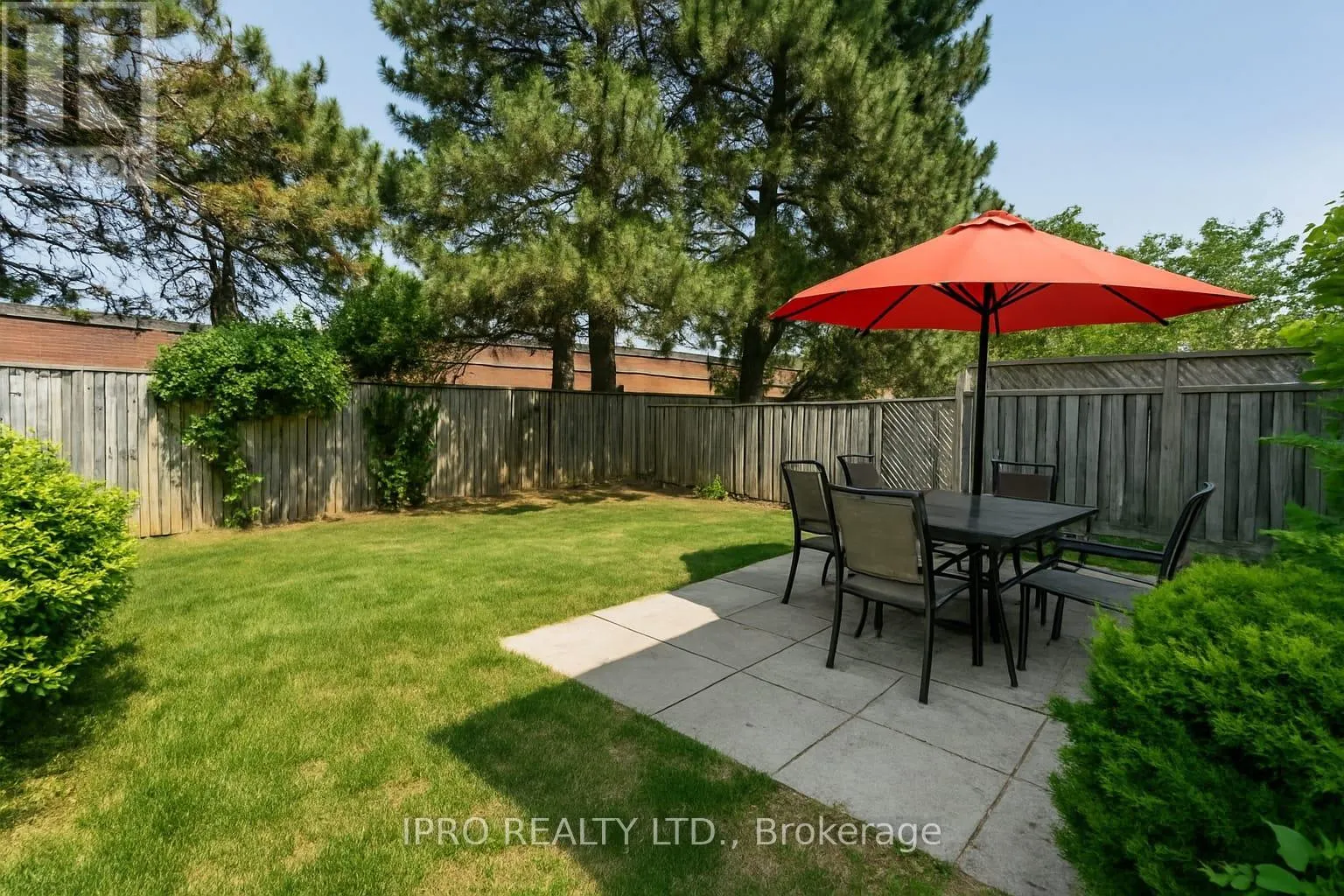 3 - 3455 CAPLAN CRESCENT