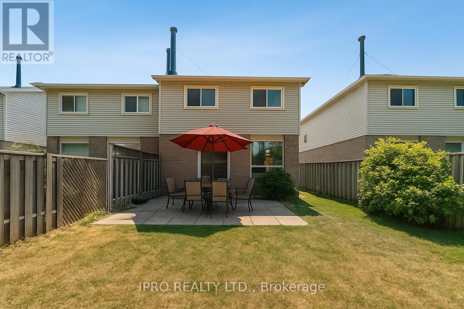 3 - 3455 CAPLAN CRESCENT