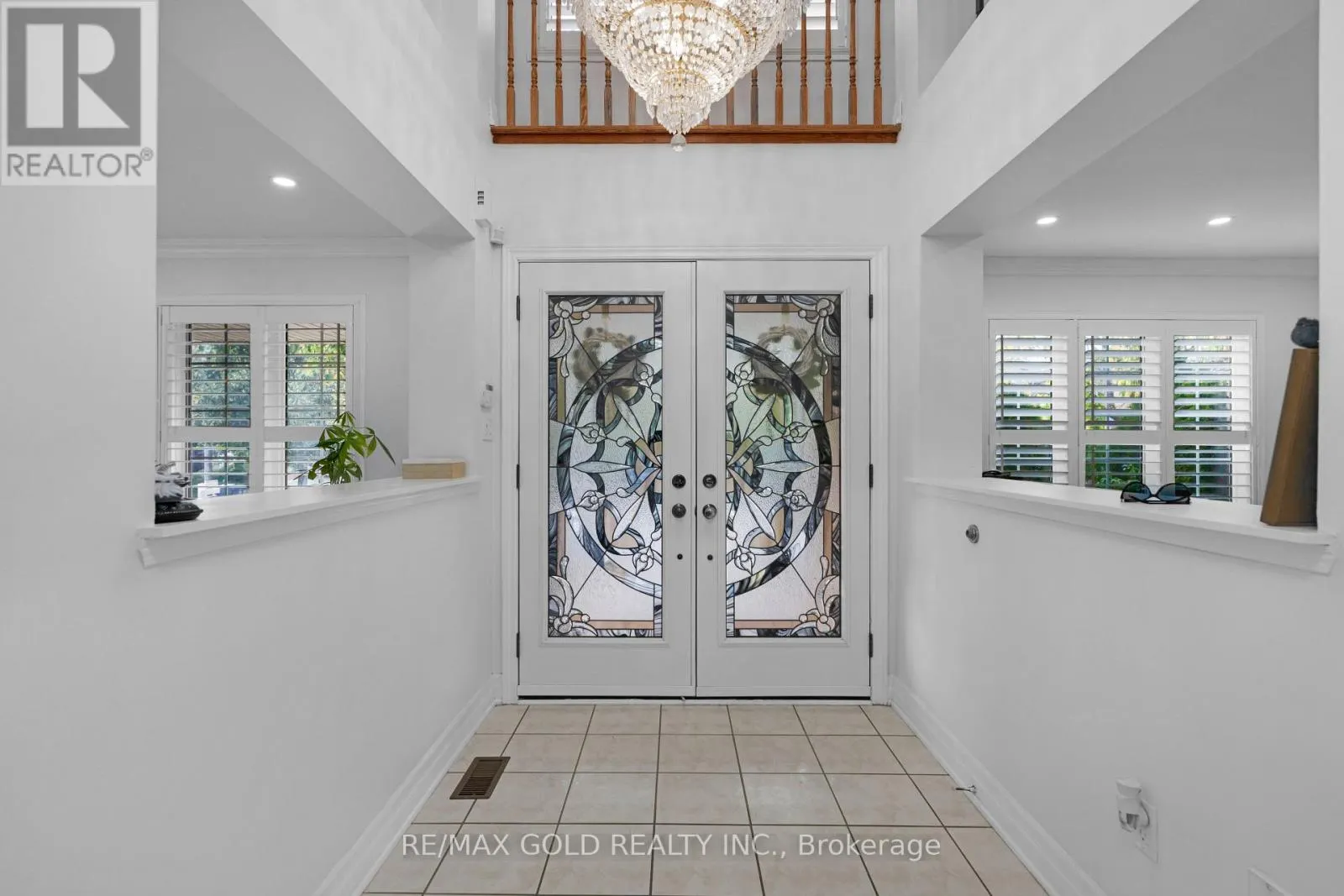 52 LINDERWOOD DRIVE N