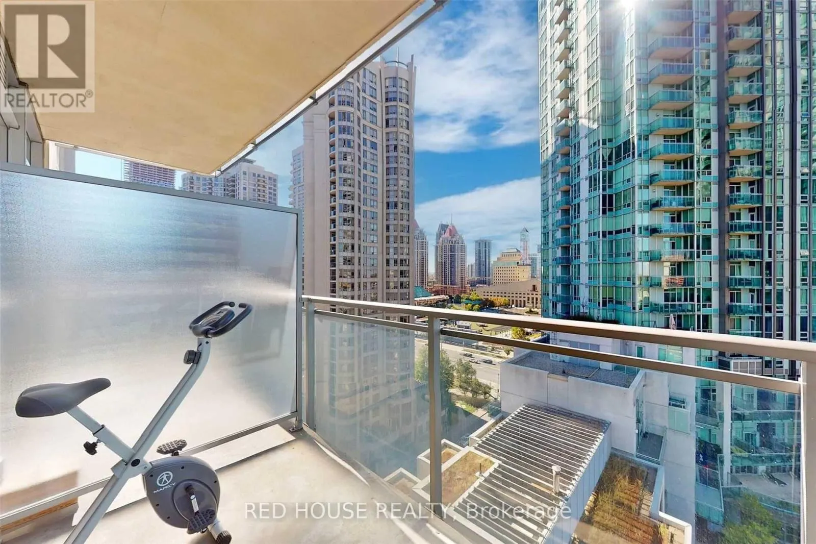 1504 - 225 WEBB DRIVE