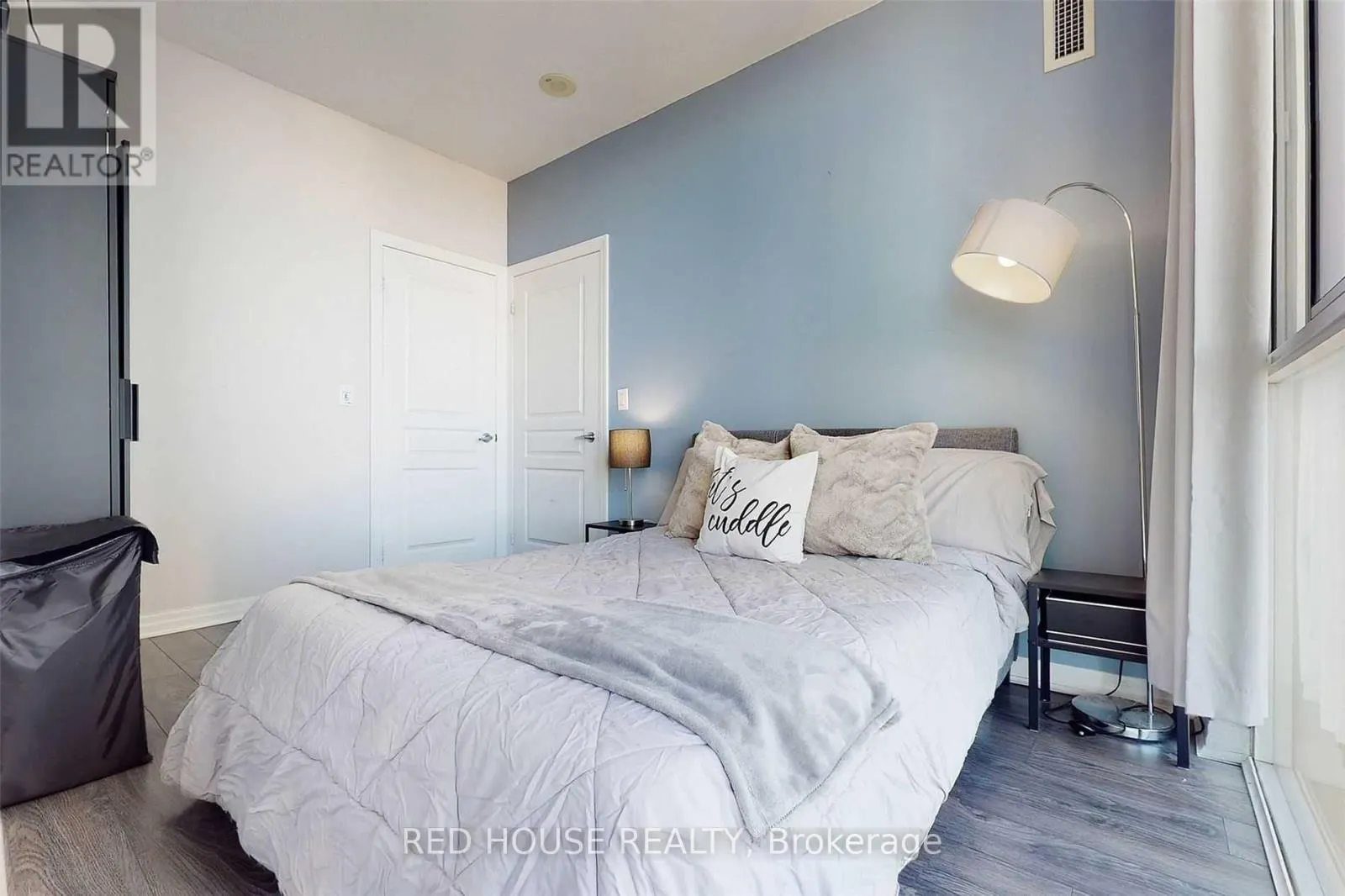 1504 - 225 WEBB DRIVE