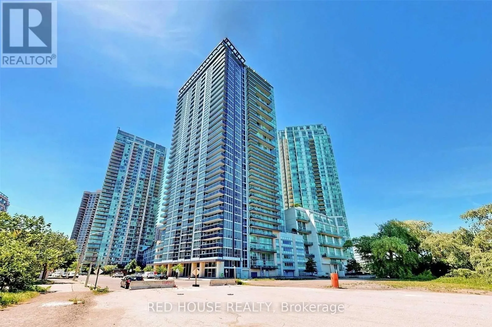 1504 - 225 WEBB DRIVE