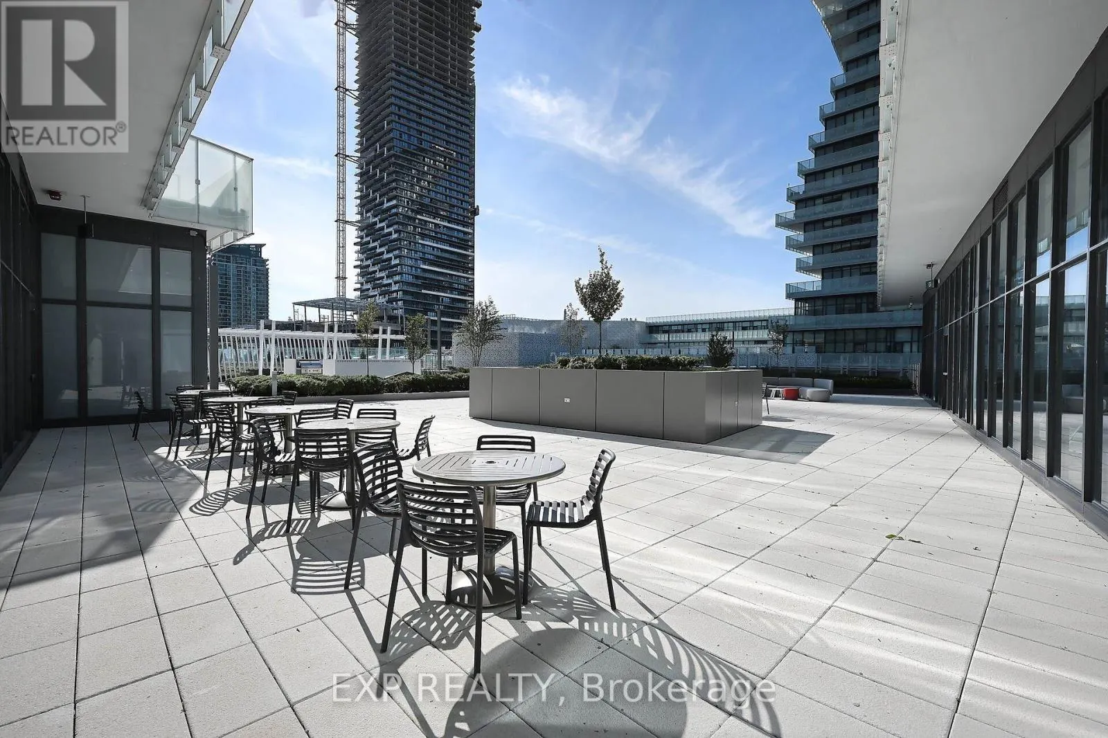 307 - 3883 QUARTZ ROAD