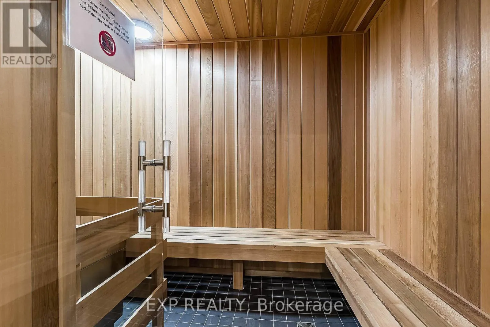 307 - 3883 QUARTZ ROAD