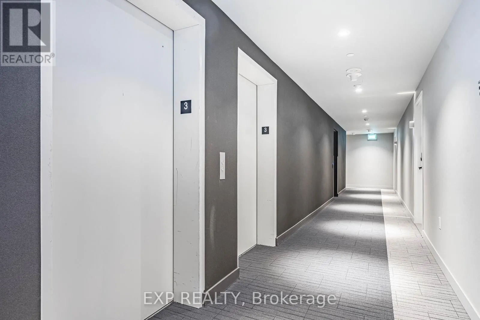 307 - 3883 QUARTZ ROAD