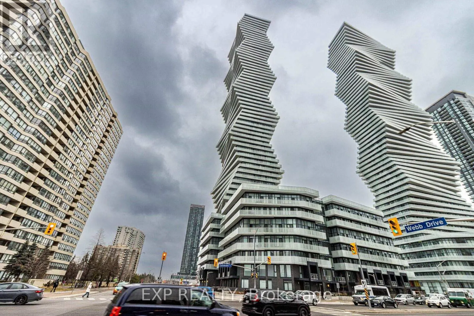 307 - 3883 QUARTZ ROAD