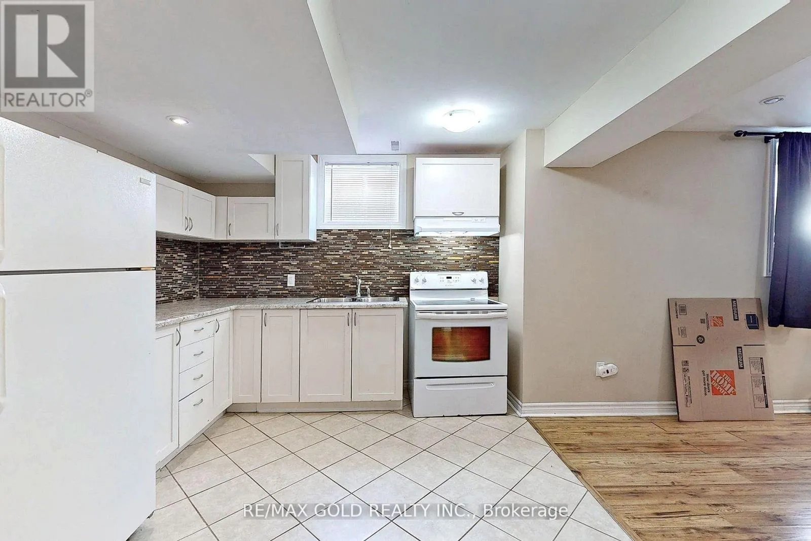 (BASEMENT) - 301 PEREGRINE WAY