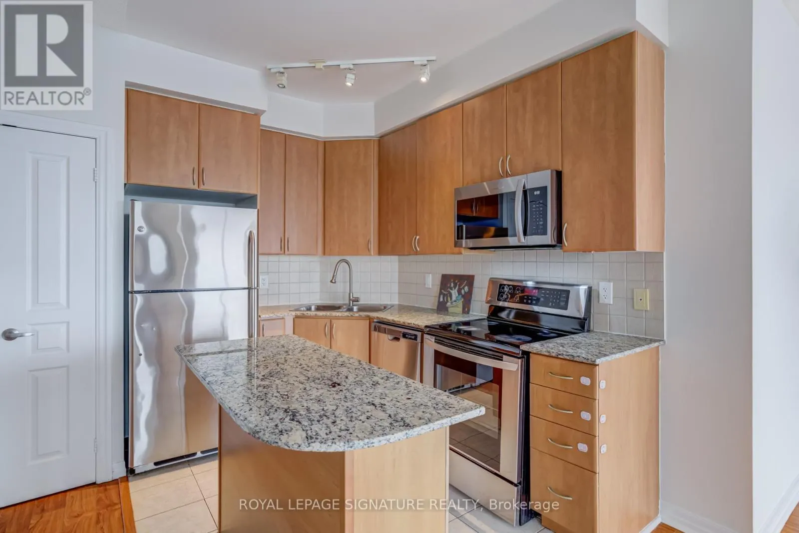 1808 - 225 WEBB DRIVE