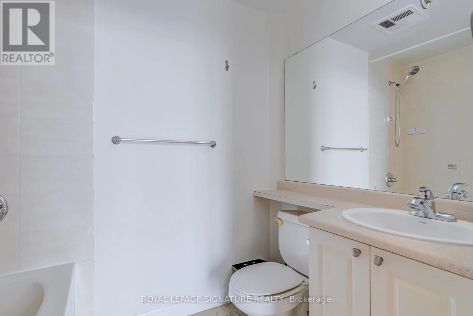 1808 - 225 WEBB DRIVE
