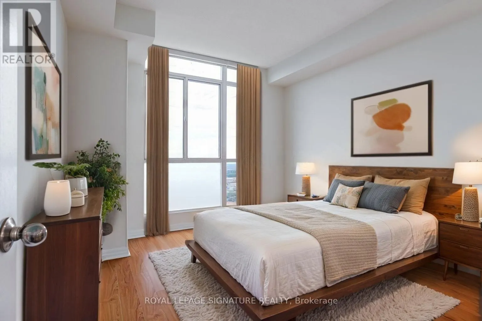1808 - 225 WEBB DRIVE