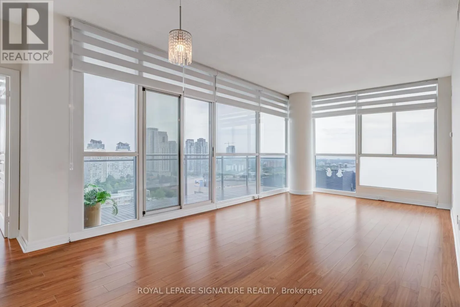 1808 - 225 WEBB DRIVE