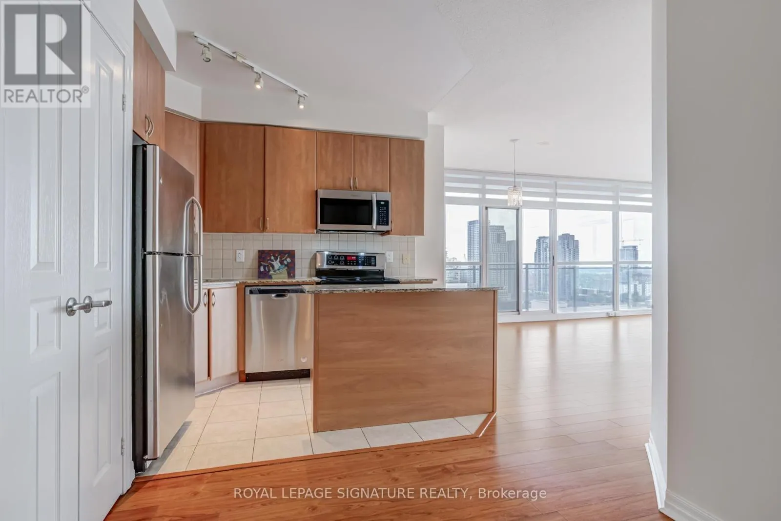 1808 - 225 WEBB DRIVE