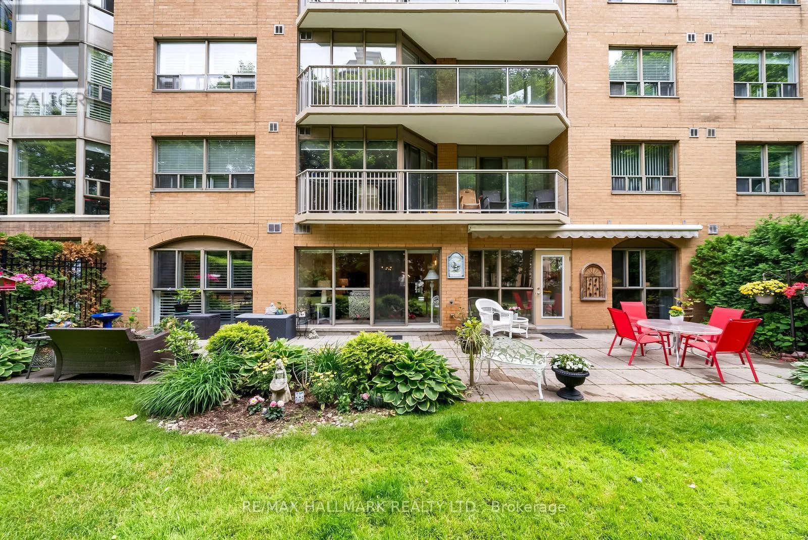 104 - 2210 LAKESHORE ROAD