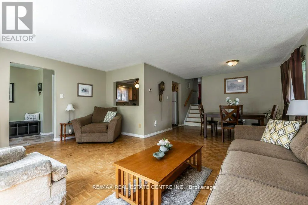 65 LORNE SCOTS DRIVE